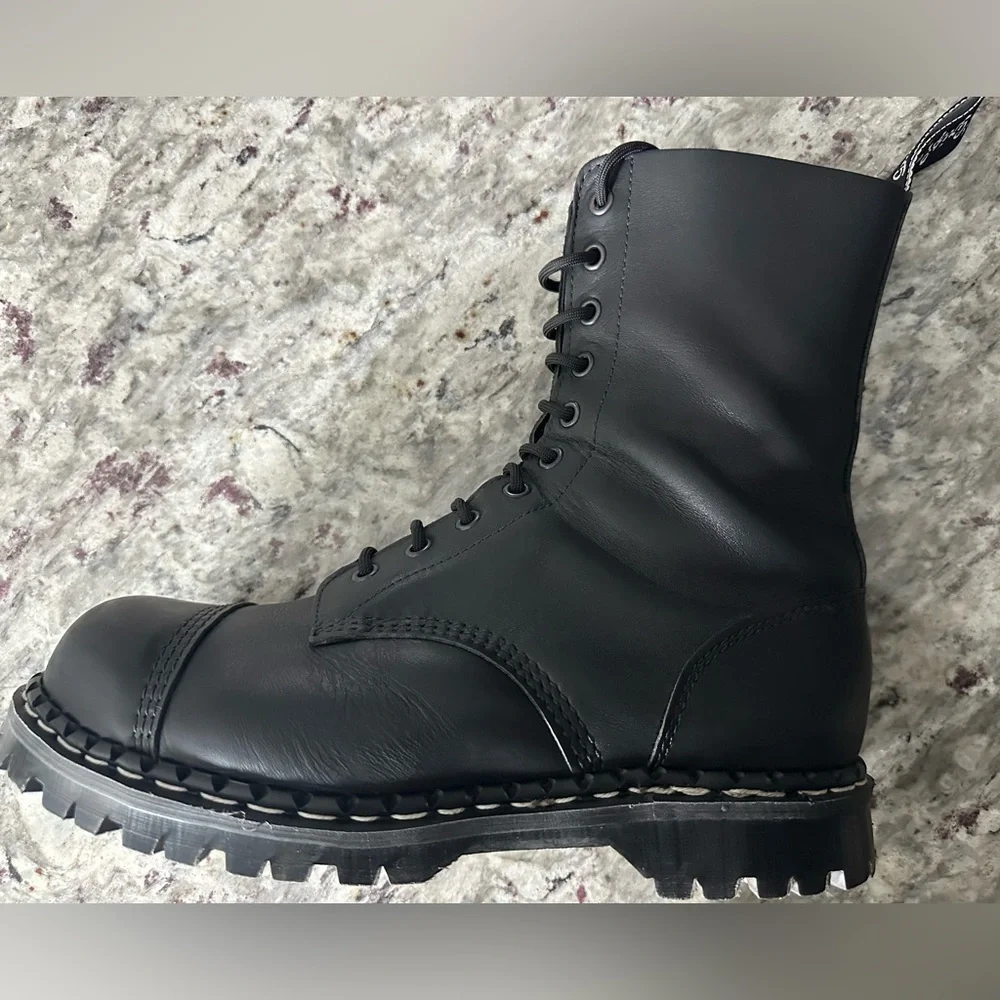 Gripfast Black Greasy 10 Eye Steel Toe Capped Derby Boot